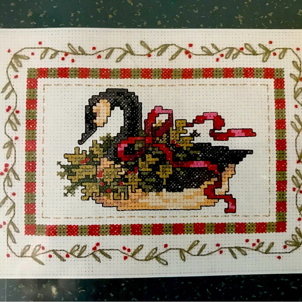 Weekenders FESTIVE GOOSE Christmas Cross Stitch Kit 03312  NEW